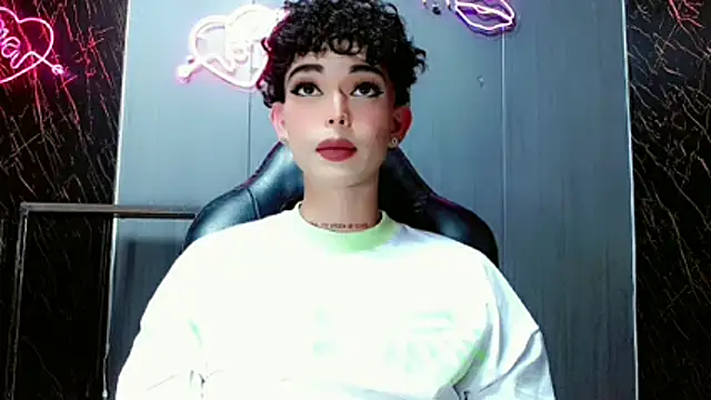 Marian LV online show from 11-23-25, 11:26