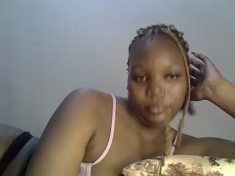 Snapshot of Pretty-sassy chatting on 02-15-25, 04:34 Pretty-sassy online show from 02-15-25, 04:34