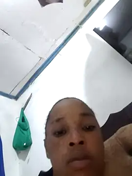 Snapshot of Pretty-sassy chatting on 11-24-25, 07:58 Pretty-sassy online show from 11-24-25, 07:58