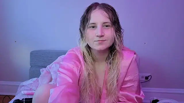 Glitch Witch online show from 05-09-26, 11:19