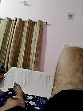 roadtucker123 online show from 02-06-25, 05:40