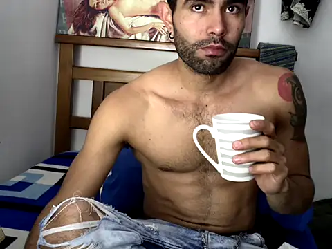 Snapshot of hideonbush051 chatting on 02-03-26, 11:37 hideonbush051 online show from 02-03-26, 11:37