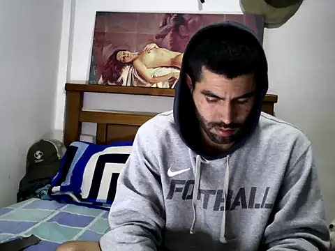 hideonbush051 online show from 10-11-25, 09:38