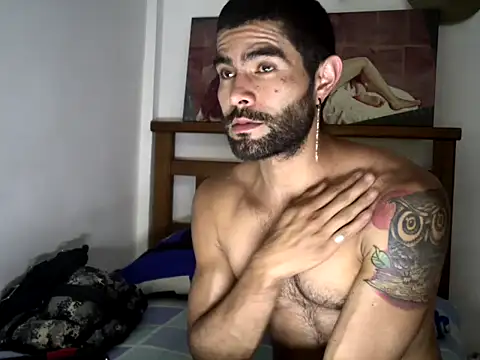 hideonbush051 online show from 10-18-25, 04:42