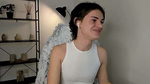 Snapshot of little_femb0y chatting on 02-03-26, 08:03 little femb0y online show from 02-03-26, 08:03