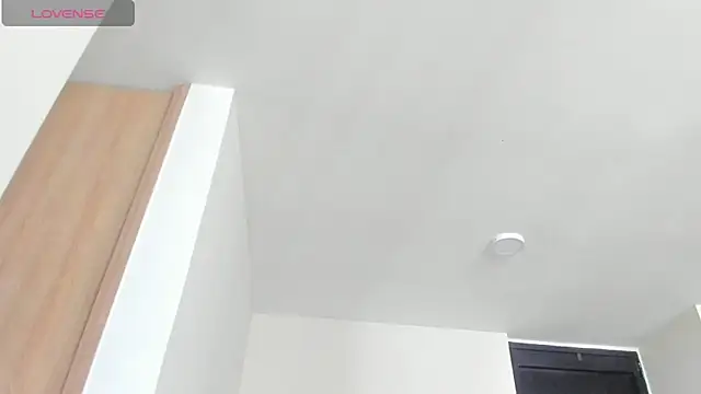 samanta-Little online show from 12-20-25, 03:37