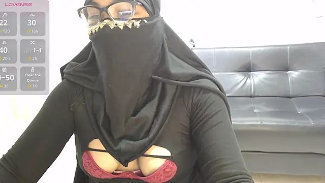 Snapshot of Aaliyah_brown chatting on 09-18-25, 03:04 Aaliyah brown online show from 09-18-25, 03:04