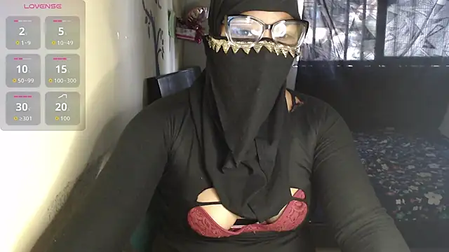 Snapshot of Aaliyah_brown chatting on 03-13-26, 02:00 Aaliyah brown online show from 03-13-26, 02:00