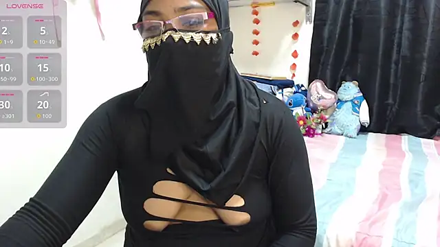 Snapshot of Aaliyah_brown chatting on 11-05-25, 03:04 Aaliyah brown online show from 11-05-25, 03:04