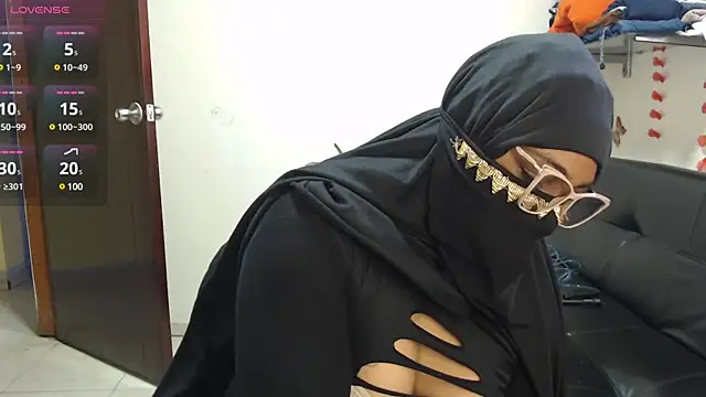 Snapshot of Aaliyah_brown chatting on 03-19-25, 02:24 Aaliyah brown online show from 03-19-25, 02:24