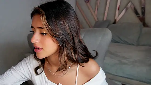 Rebecca 055 online show from 12-20-25, 09:50