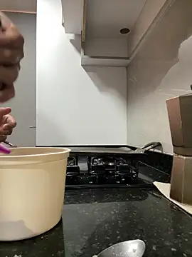 Salome golvert online show from 10-07-25, 10:22