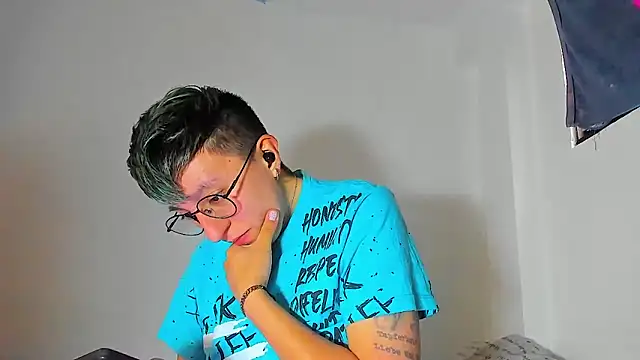 Sexyboy 666 online show from 12-16-25, 01:48