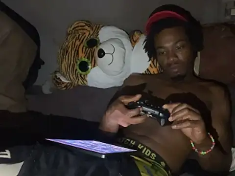 SlimeCrownzOut5 online show from 11-15-25, 12:09