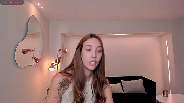 AnaisNin online show from 06-15-26, 12:38