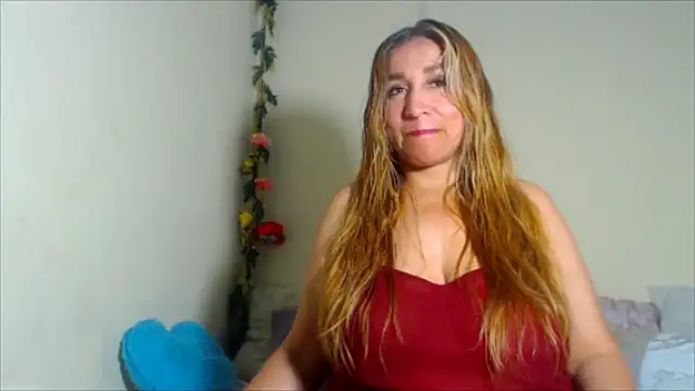 Snapshot of sharloth_x18 chatting on 07-13-26, 01:27 sharloth x18 online show from 07-13-26, 01:27