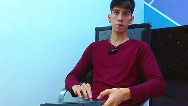 Snapshot of jhony-sex chatting on 03-22-25, 06:11 jhony-sex online show from 03-22-25, 06:11