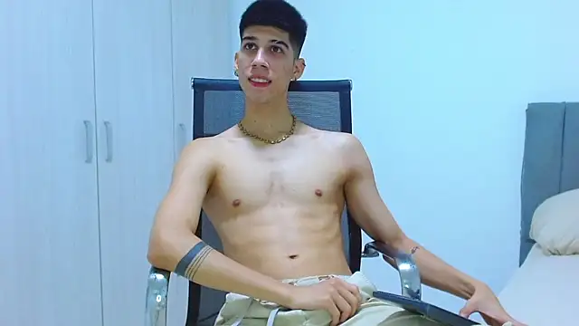Snapshot of jhony-sex chatting on 10-03-25, 04:47 jhony-sex online show from 10-03-25, 04:47