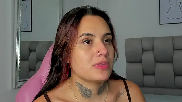 Susan-Sweet-7 online show from 10-19-25, 08:55