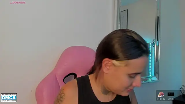 Snapshot of Susan-Sweet-7 chatting on 02-27-26, 08:52 Susan-Sweet-7 online show from 02-27-26, 08:52