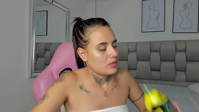 Susan-Sweet-7 online show from 11-11-25, 08:03