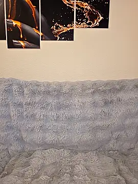 NoraDevot online show from 11-28-25, 09:09