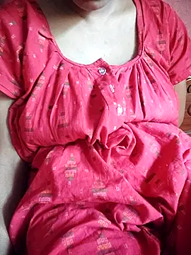 Snapshot of Bengoli--bhabhi chatting on 02-18-25, 07:32 Bengoli--bhabhi online show from 02-18-25, 07:32