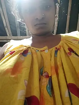 Snapshot of Bengoli--bhabhi chatting on 03-04-25, 03:33 Bengoli--bhabhi online show from 03-04-25, 03:33