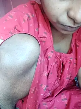 Snapshot of Bengoli--bhabhi chatting on 03-11-25, 10:07 Bengoli--bhabhi online show from 03-11-25, 10:07