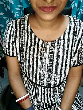 Snapshot of Bengoli--bhabhi chatting on 03-06-25, 04:07 Bengoli--bhabhi online show from 03-06-25, 04:07