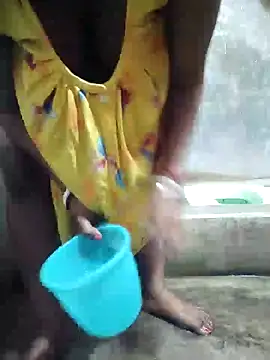 Snapshot of Bengoli--bhabhi chatting on 03-11-25, 03:47 Bengoli--bhabhi online show from 03-11-25, 03:47