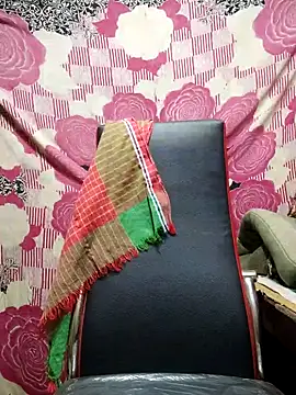 Snapshot of Bengoli--bhabhi chatting on 03-04-25, 11:19 Bengoli--bhabhi online show from 03-04-25, 11:19