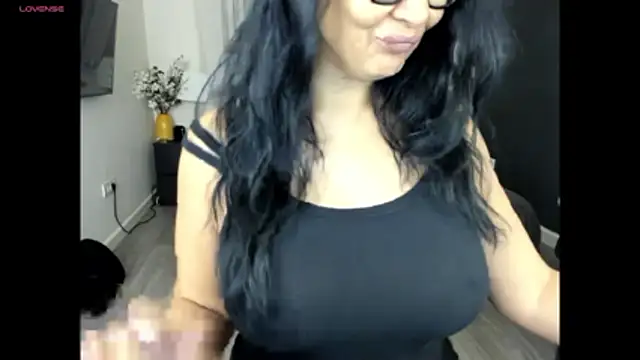 KimBeee online show from 03-20-26, 03:07