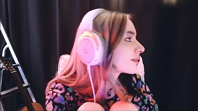 Avi Nile online show from 02-06-25, 05:25