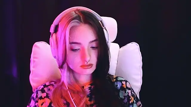 Avi Nile online show from 02-06-25, 02:22