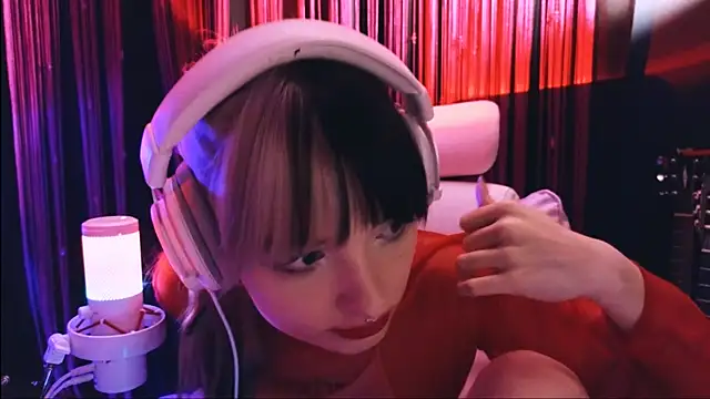 Avi Nile online show from 12-16-25, 08:57