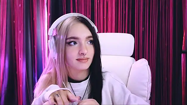 Avi Nile online show from 03-16-25, 05:58