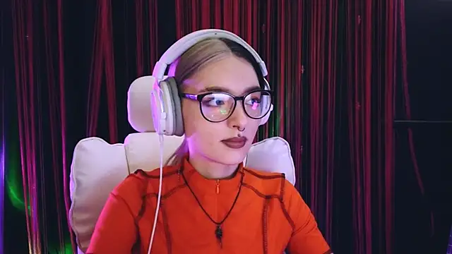 Avi Nile online show from 03-18-25, 01:46