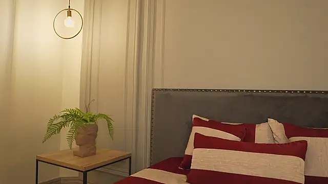 IrisBaker online show from 02-19-26, 08:39