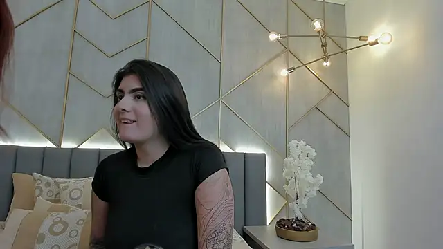 IrisBaker online show from 03-09-25, 06:50