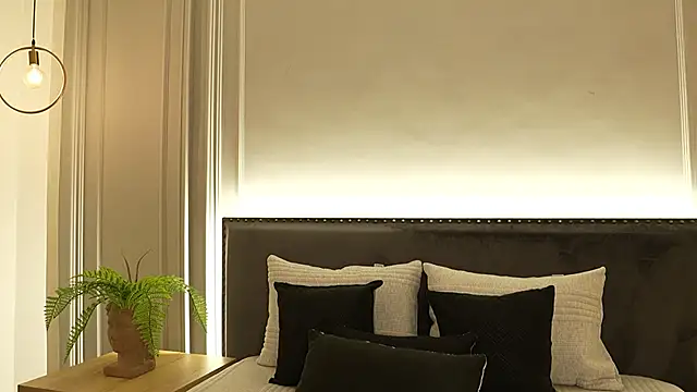 IrisBaker online show from 02-05-26, 10:05