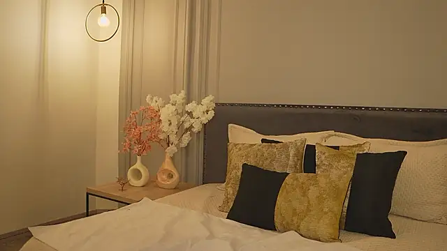 IrisBaker online show from 03-07-26, 10:15