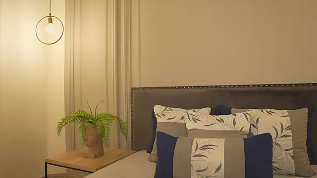 IrisBaker online show from 02-13-26, 10:32