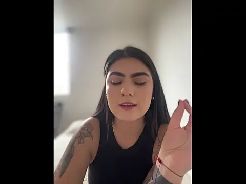 IrisBaker online show from 03-08-26, 07:39