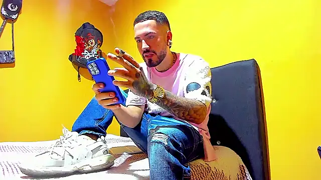 smoker445 online show from 12-23-25, 01:05