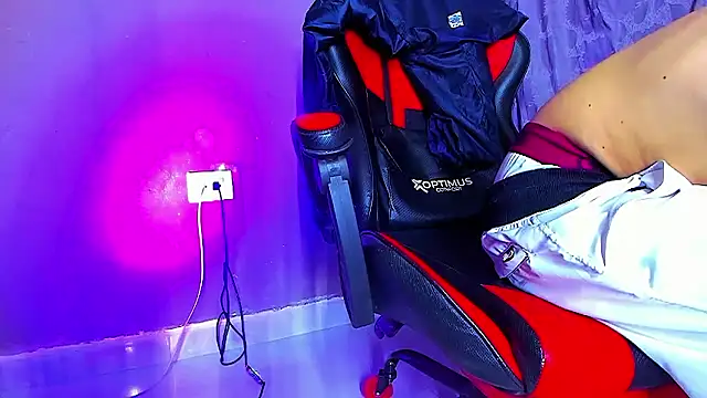 smoker445 online show from 11-22-25, 12:32