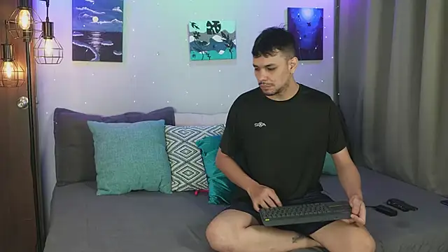 Cleoanubis- online show from 11-02-25, 05:45