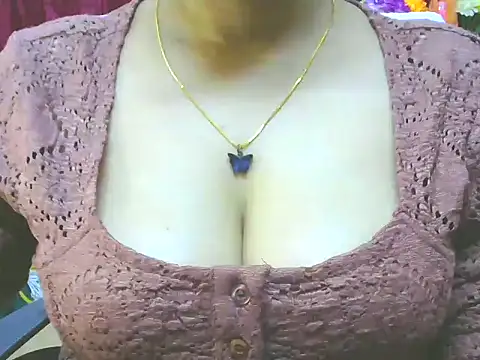 ishmita99 online show from 02-01-25, 11:53