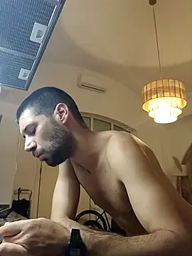 litleboy92 online show from 11-04-25, 12:36