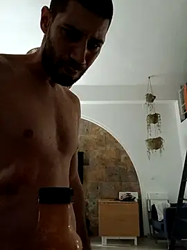 litleboy92 online show from 10-31-25, 01:13